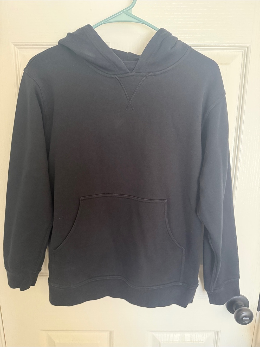 Lululemon size 6 Pullover Hoodie in Black. Never been worn